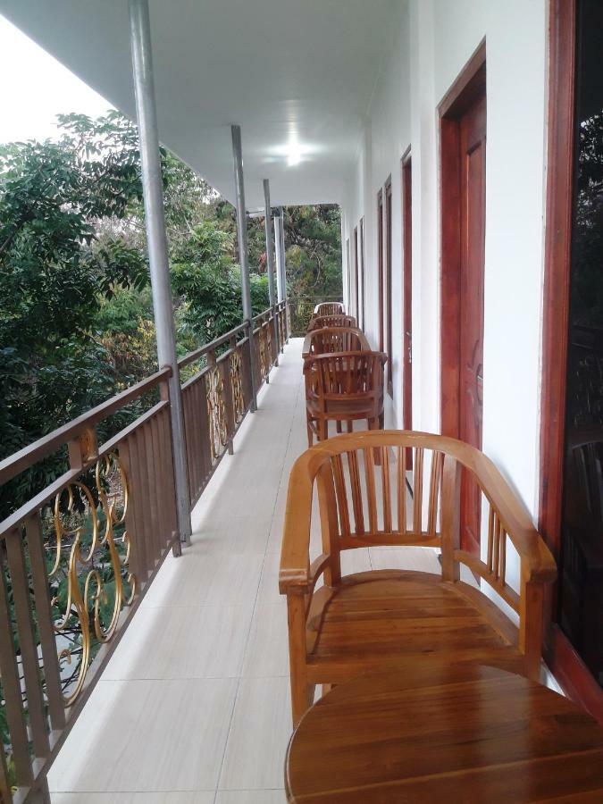 The Teuz B&B Labuan Bajo Extérieur photo