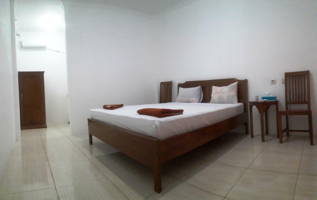 The Teuz B&B Labuan Bajo Extérieur photo